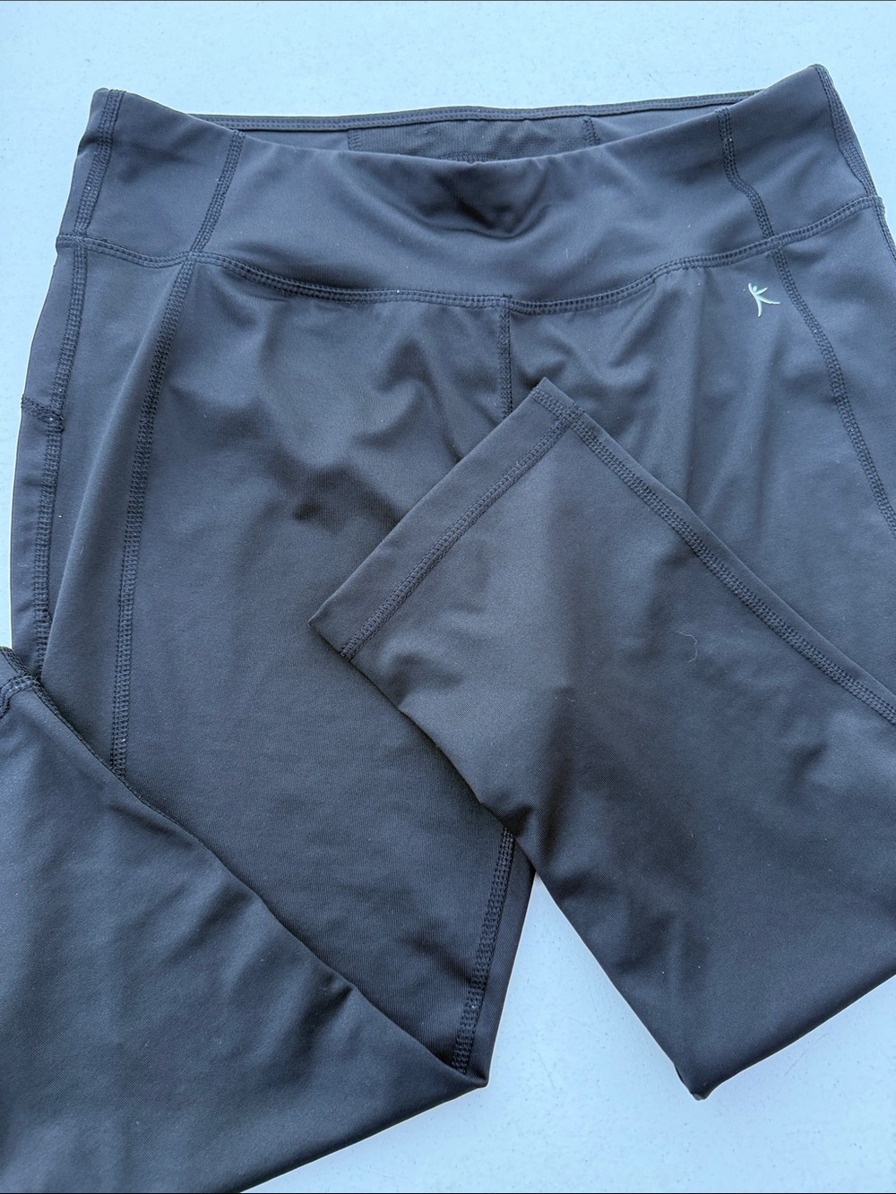 Danskin Now Women’s High-Waist Performance Capri Leggings